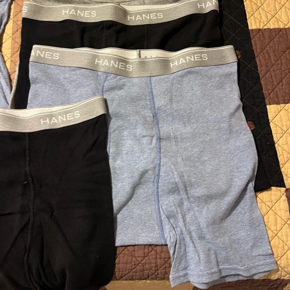 NWOT
Hanes Men's Boxer Briefs in Black, Gray, and Blue - Picture 3 of 4